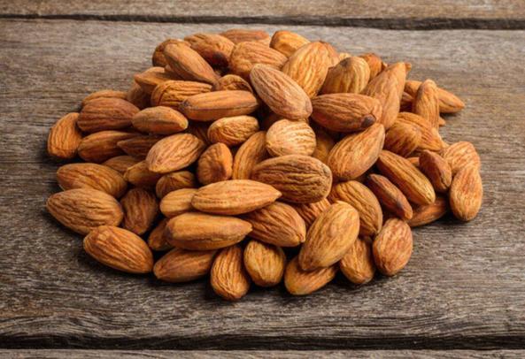 What is the best time to eat almonds?
