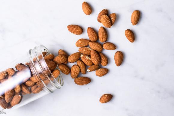 What is the benefits of almond?
