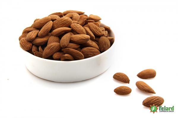 What is the benefits of almond?