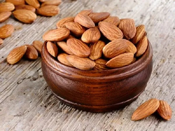 قیمت خرید بادام درختی ربیع + تست کیفیت